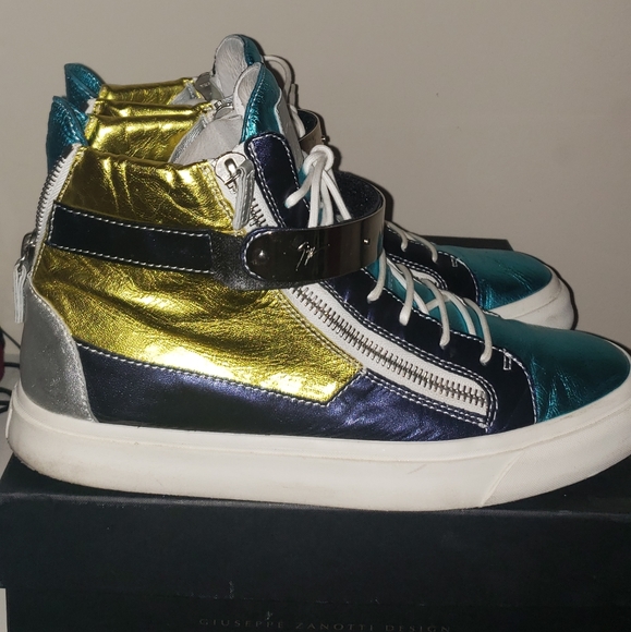 Guiseppe Zanotti - Picture 2 of 6